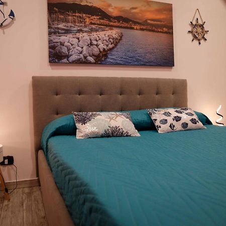 Stay In The Heart Of Salerno - Near The Duomo "La Finestra Sul Borgo" Extérieur photo