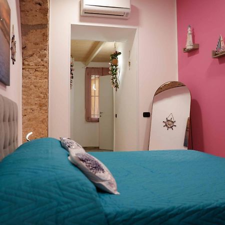 Stay In The Heart Of Salerno - Near The Duomo "La Finestra Sul Borgo" Extérieur photo